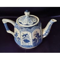 Lange Lijs theepot, gemerkt